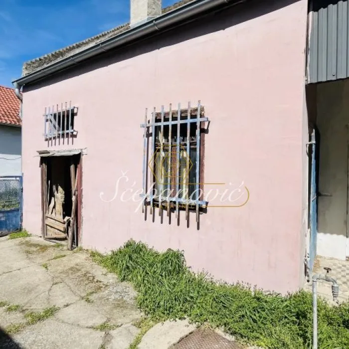 Lokal za izdavanje, Temerin – Centar, Temerin, 202m², 1.000 €/mes