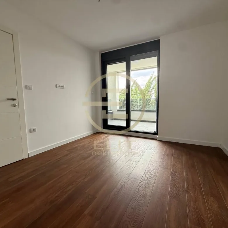 Višesoban stan na prodaju, Bulevar Evrope, Novi Sad, 136m², 367.200 €