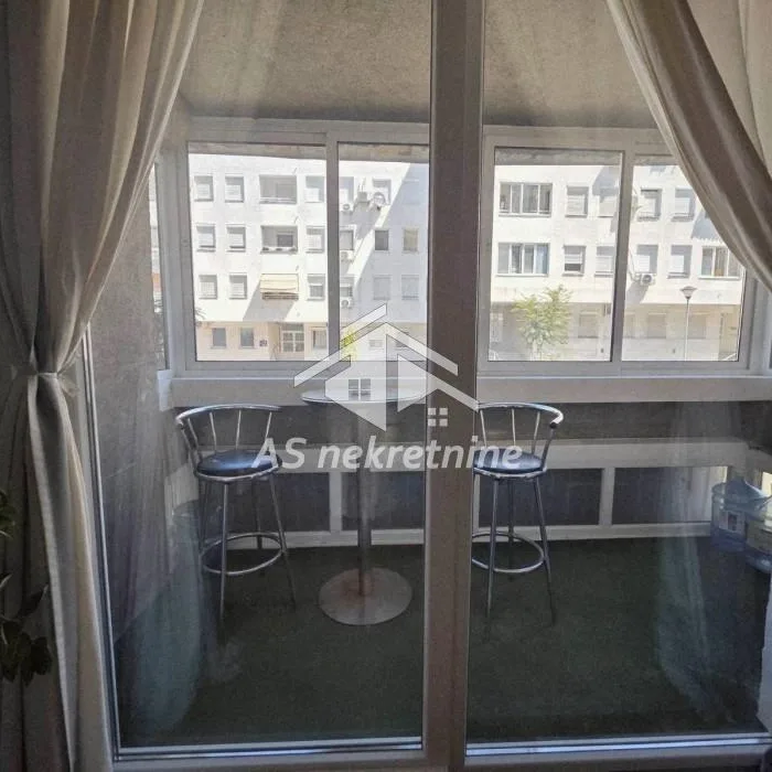 Stan Izdavanje Beograd Blok 28 82 m2