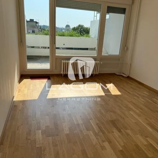 Četvorosoban stan na prodaju, Voždovačka Crkva, Beograd, 118m², 399.000 €