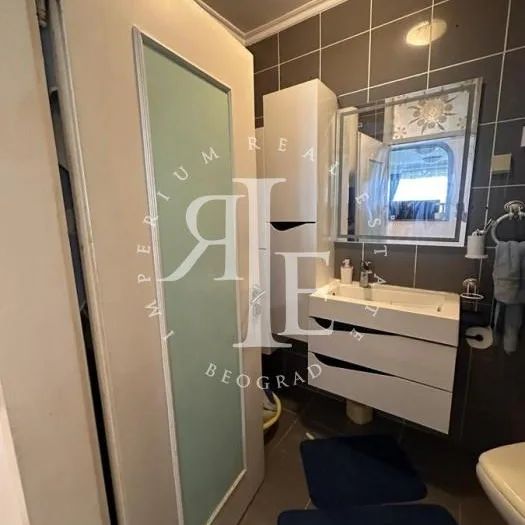 Trosoban stan na prodaju, Paviljoni, Beograd, 86m², 325.000 €