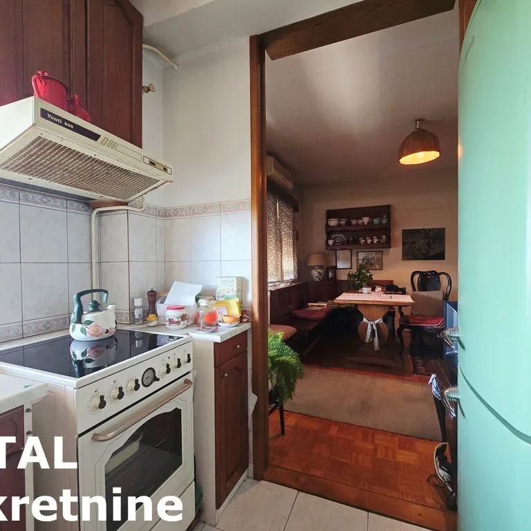 Dvoiposoban stan na prodaju, Centar, Novi Sad, 75m², 4. sprat, 172.500 €