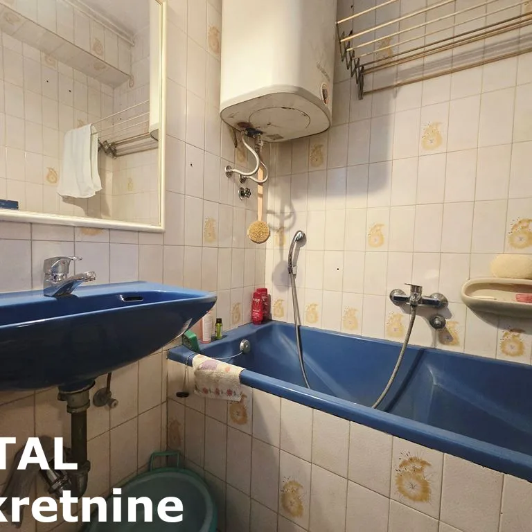 Dvoiposoban stan na prodaju, Centar, Novi Sad, 75m², 4. sprat, 172.500 €
