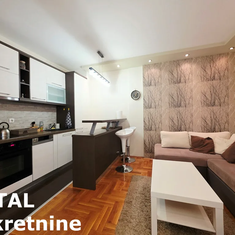 Stan Prodaja Novi Sad  40 m2