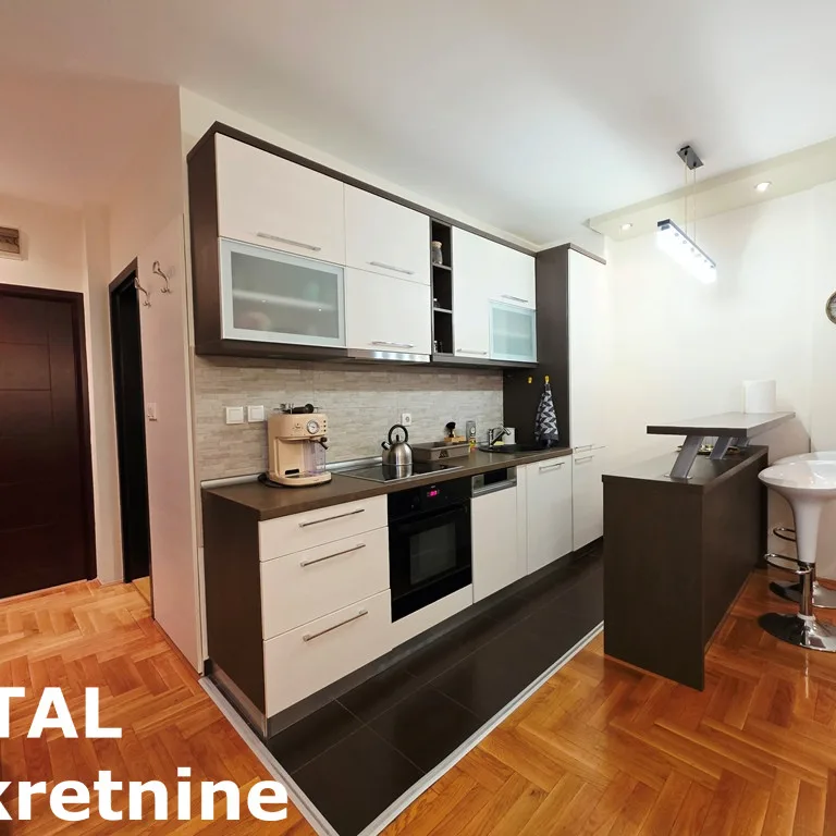 Stan Prodaja Novi Sad  40 m2