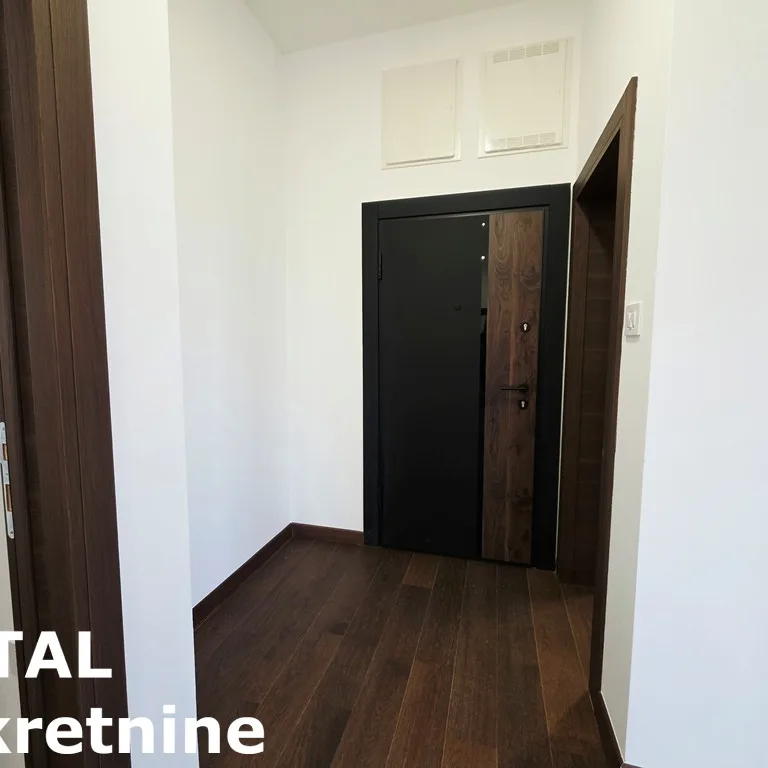 Četvorosoban stan na prodaju, Sremska Kamenica, Novi Sad, 140m², 1. sprat, 357.000 €