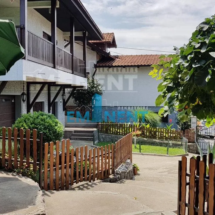 Kuća Prodaja Beograd Beli Potok 465 m2
