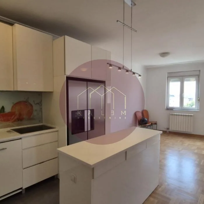 Stan Izdavanje Beograd Lekino Brdo 108 m2