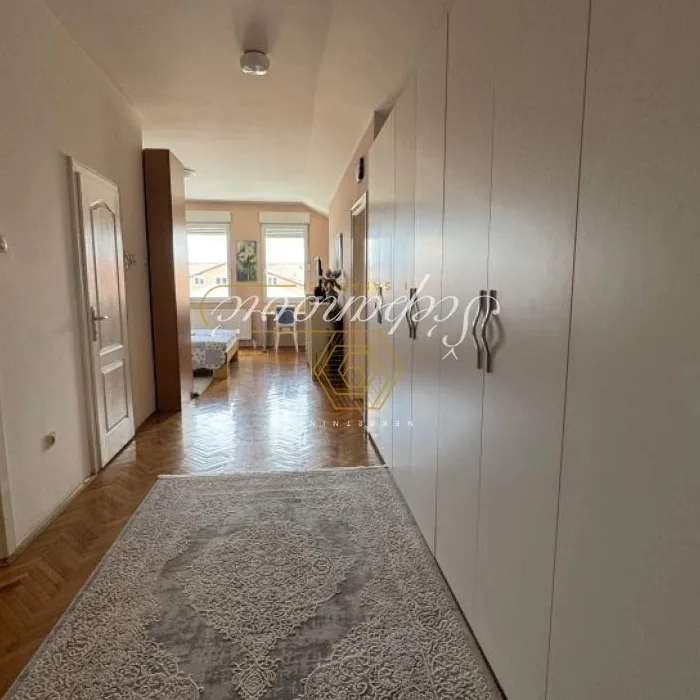 Petosoban stan na prodaju, Centar, Novi Sad, 120m², 330.000 €