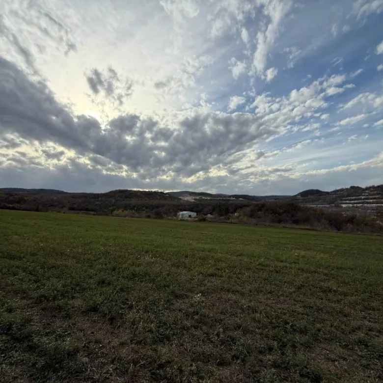 Plac Prodaja Beočin  24207 m2