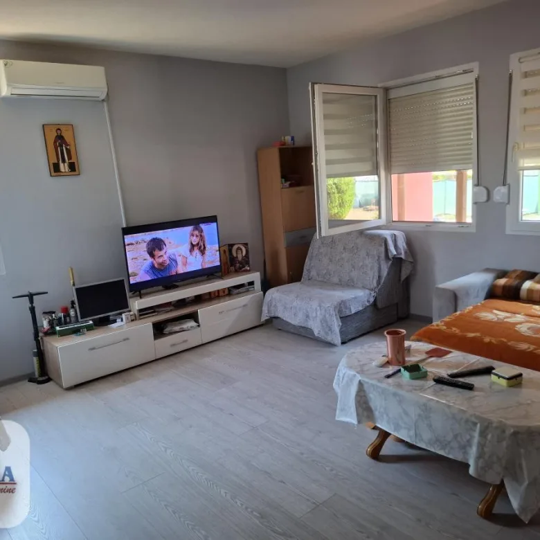 Kuća Prodaja Paraćin  106 m2
