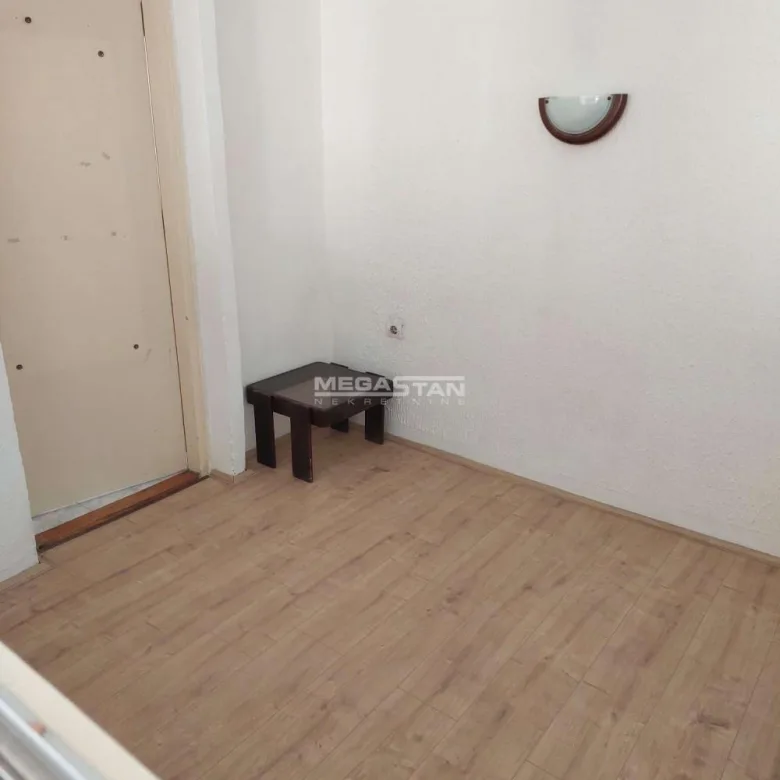Stan Izdavanje Beograd Kotež 38 m2