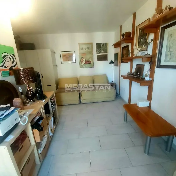 Stan Izdavanje Beograd Blok 63 68 m2