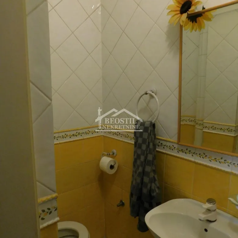Četvorosoban stan na prodaju, Beograd Centar, Beograd, 93m², 492.000 €