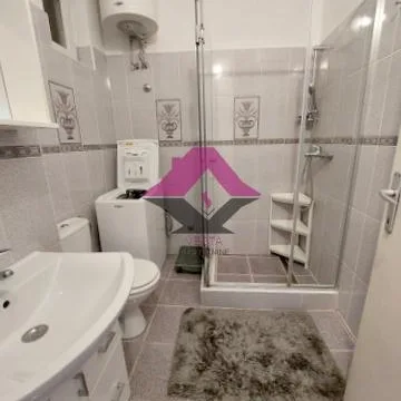 Troiposoban stan za izdavanje, Dom Omladine, Beograd, 85m², 1.300 €/mes