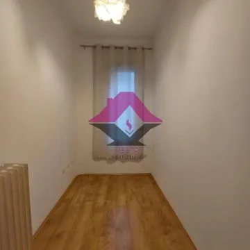 Troiposoban stan za izdavanje, Dom Omladine, Beograd, 85m², 1.300 €/mes