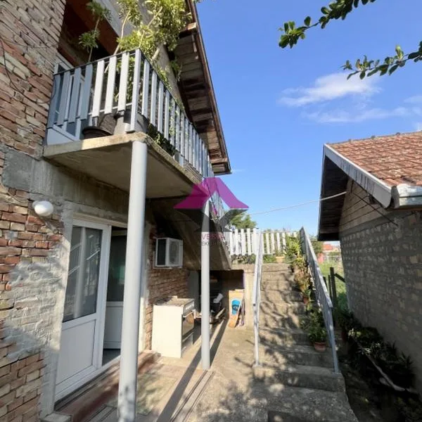 Kuća Prodaja Novi Sad  200 m2