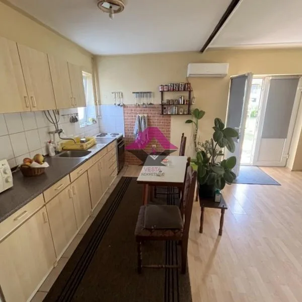 Kuća na prodaju, Klisa, Novi Sad, 200m², 185.400 €