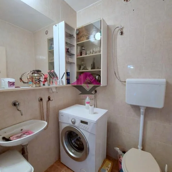 Trosoban stan na prodaju, Blok 71, Beograd, 82m², 260.000 €