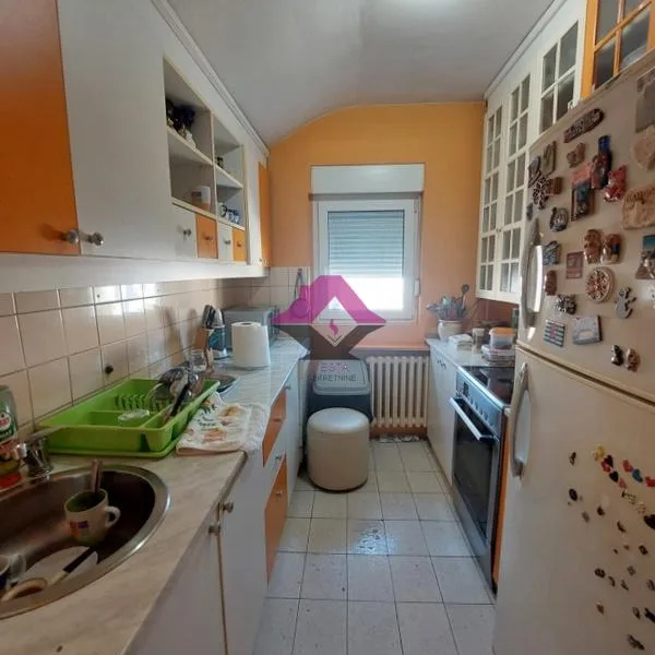Trosoban stan na prodaju, Blok 71, Beograd, 82m², 260.000 €