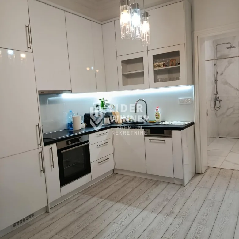 Petosoban stan na prodaju, Centar, Beograd, 119m², 490.000 €