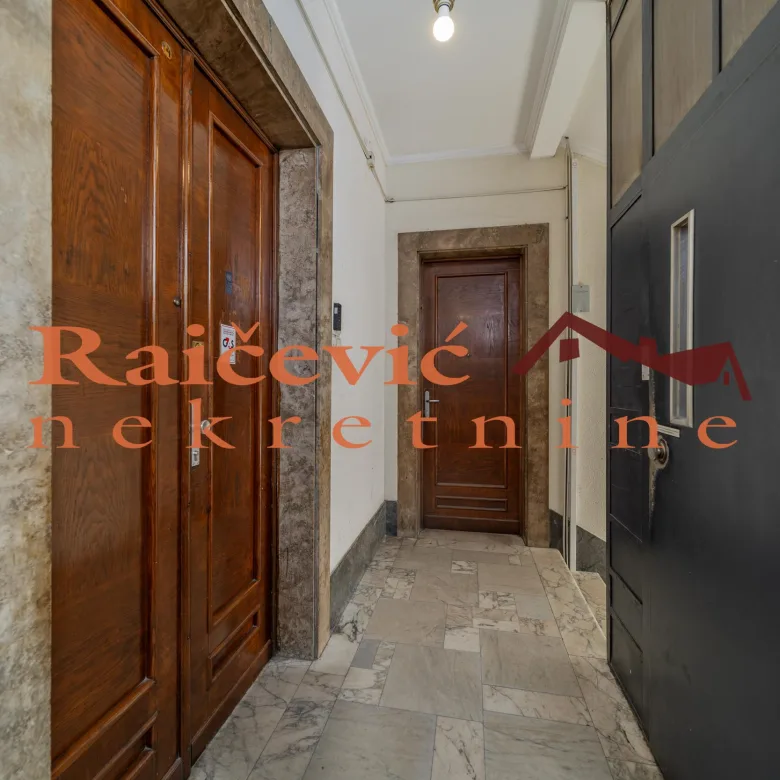 Višesoban stan za izdavanje, Centar, Beograd, 150m², 2.000 €/mes