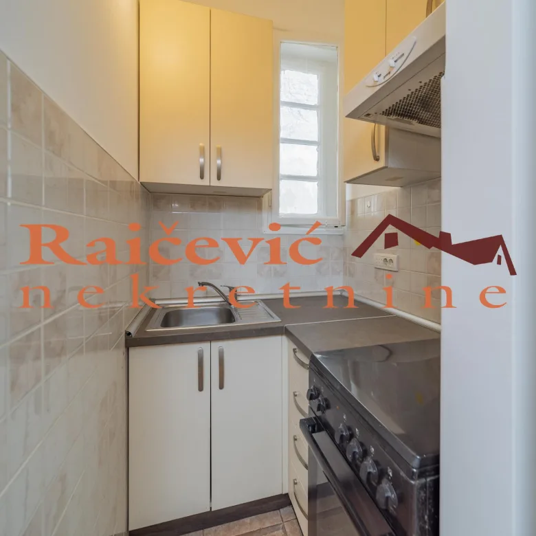 Stan Prodaja Beograd Lekino Brdo 45 m2