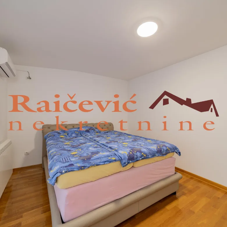 Trosoban stan na prodaju, Đeram Pijaca, Beograd, 110m², 375.000 €