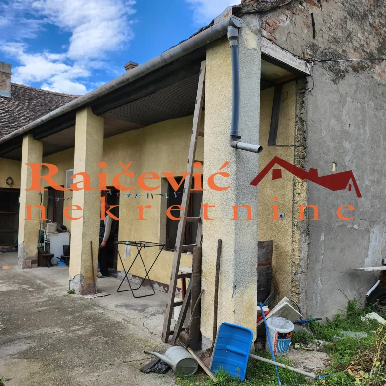 Kuća Prodaja   249 m2