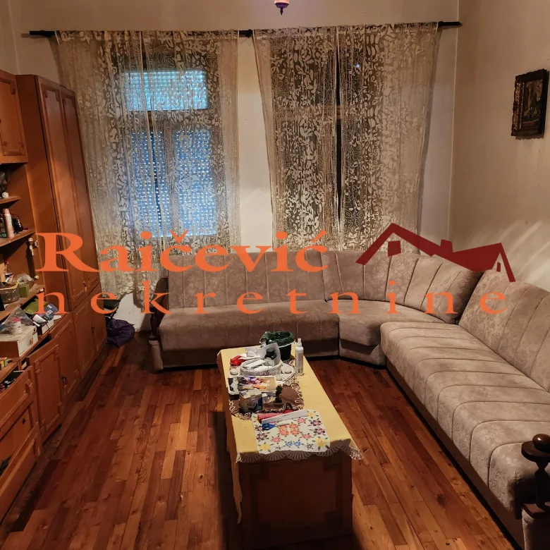 Kuća Prodaja   249 m2