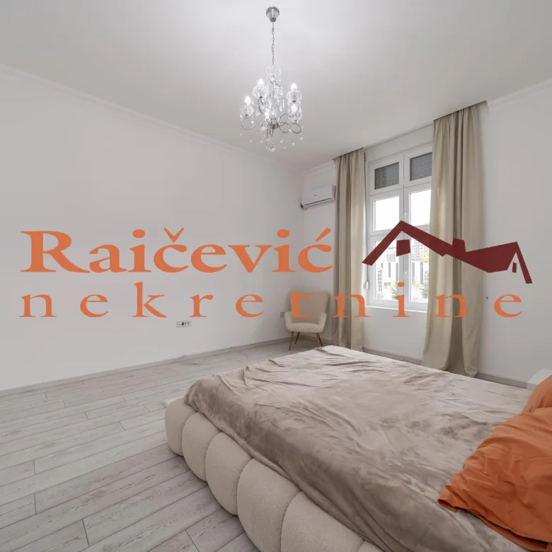 Četvorosoban stan na prodaju, Centar, Beograd, 134m², 490.000 €