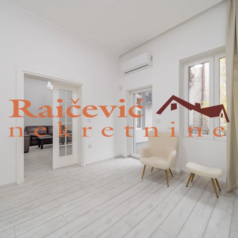 Četvorosoban stan na prodaju, Centar, Beograd, 134m², 490.000 €
