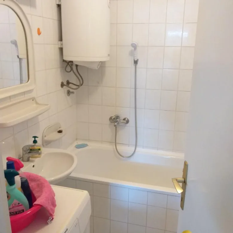 Stan Izdavanje Novi Sad  25 m2