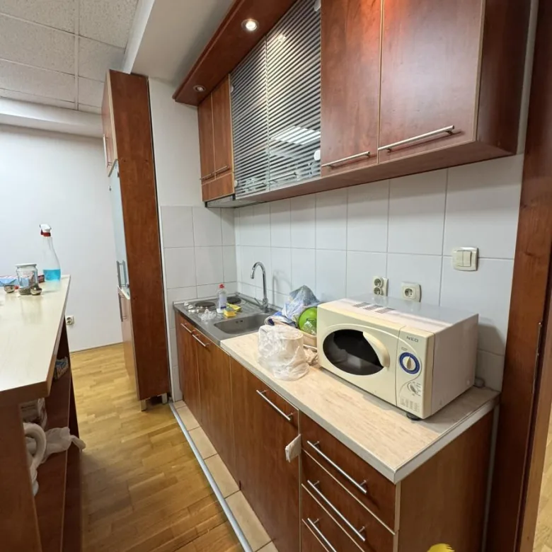 Stan Izdavanje Novi Sad  37 m2