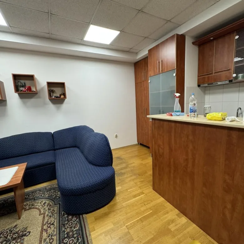 Stan Izdavanje Novi Sad  37 m2