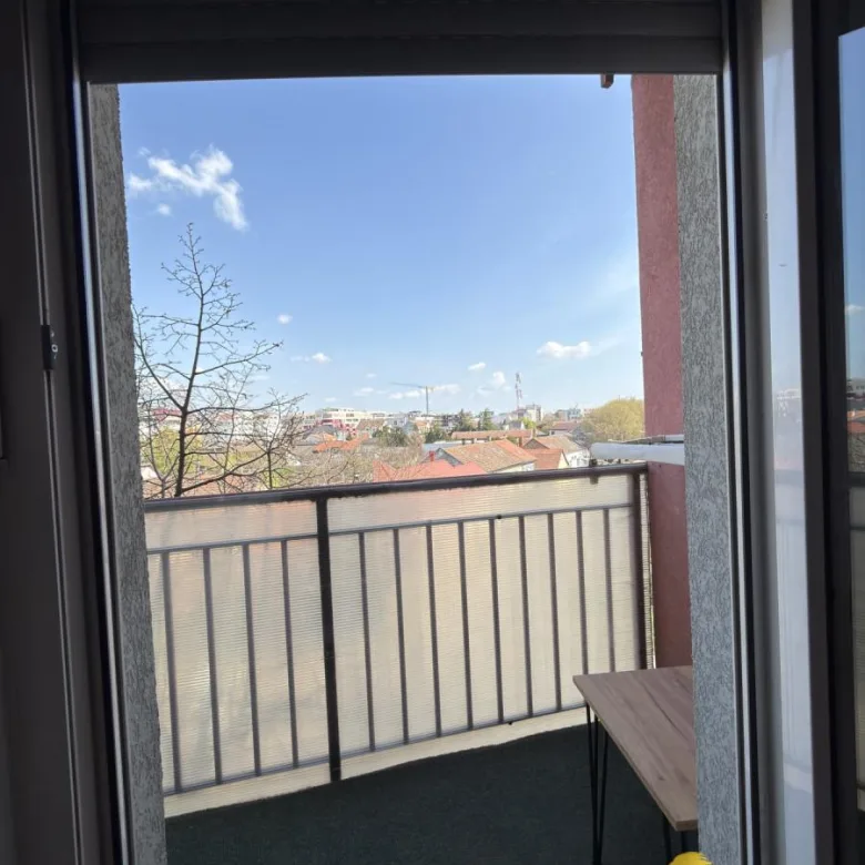 Stan Izdavanje Novi Sad  30 m2