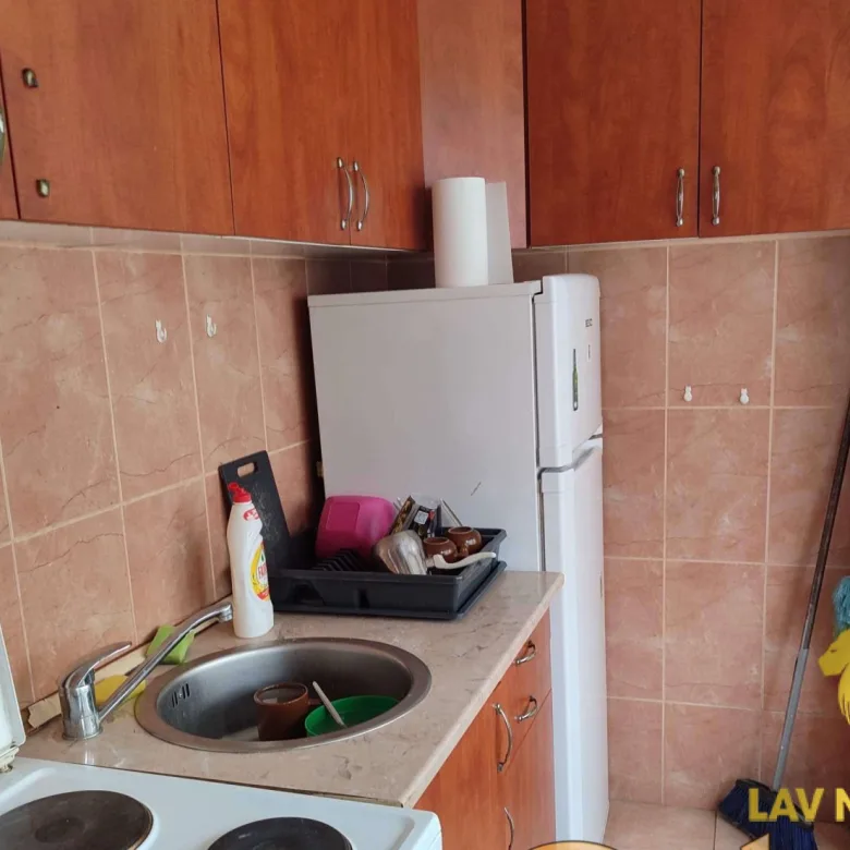 Stan Izdavanje Novi Sad  50 m2