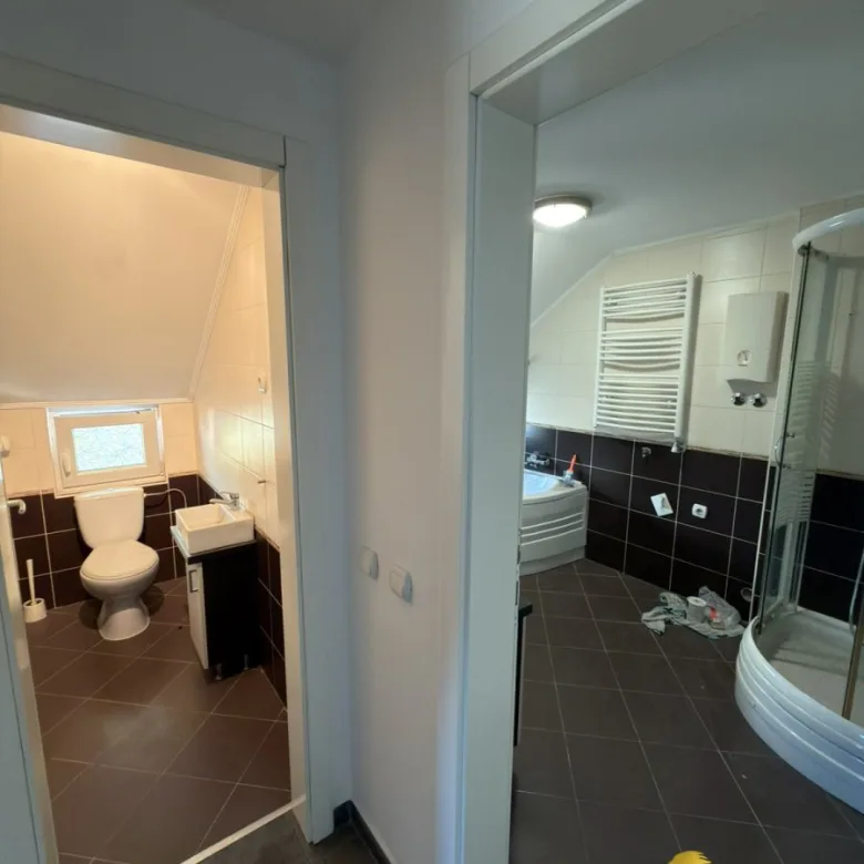 Stan Prodaja Novi Sad  83 m2
