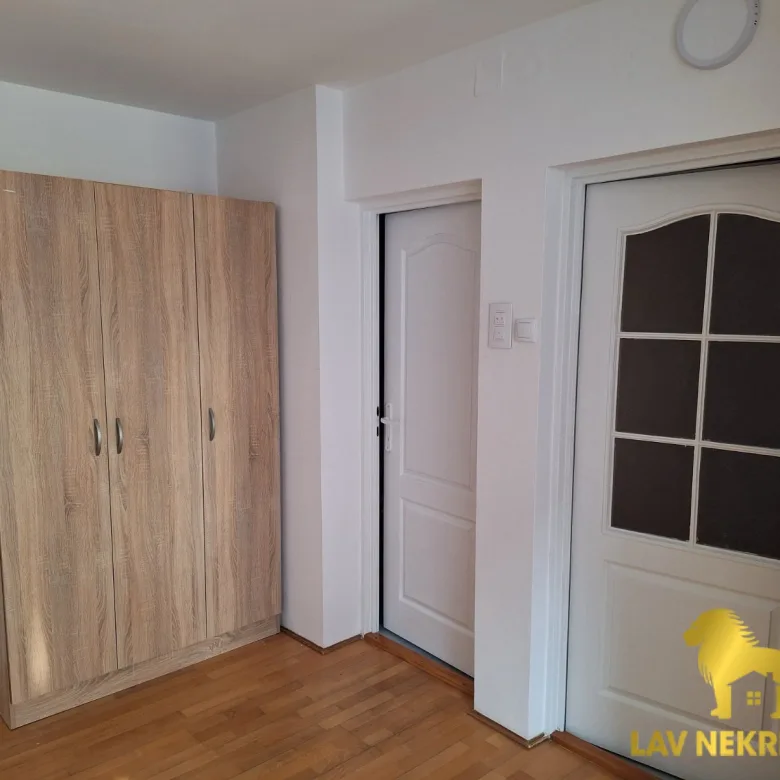 Stan Izdavanje Novi Sad  35 m2