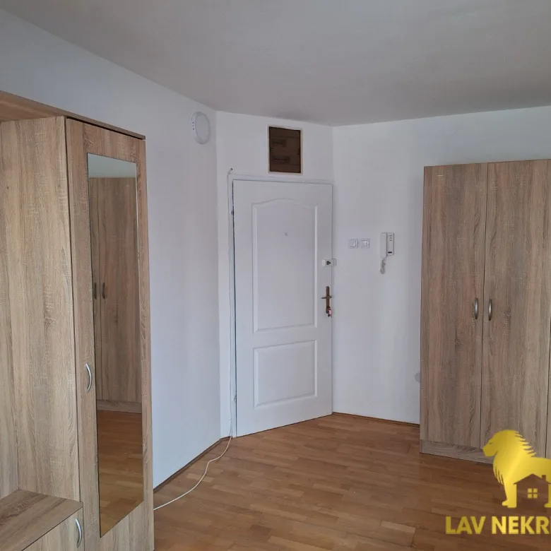 Jednosoban stan za izdavanje, Sajmište, Novi Sad, 35m², 350 €/mes