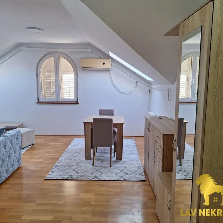 Stan Izdavanje Novi Sad  35 m2