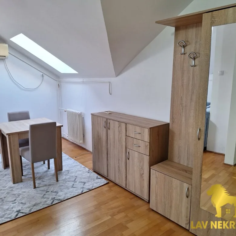 Jednosoban stan za izdavanje, Sajmište, Novi Sad, 35m², 350 €/mes