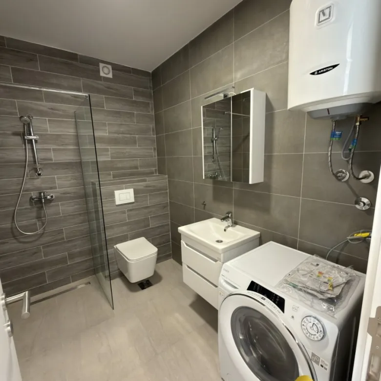 Stan Izdavanje Novi Sad  46 m2