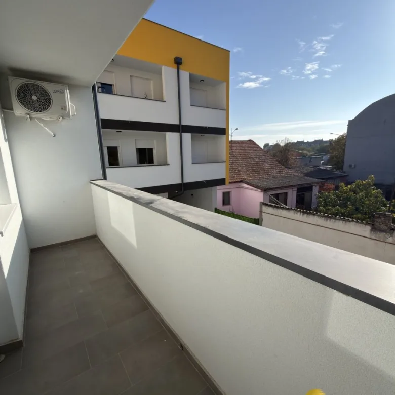 Stan Izdavanje Novi Sad  46 m2
