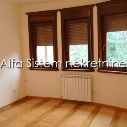 Višesoban stan za izdavanje, Dedinje, Beograd, 250m², 2.200 €/mes