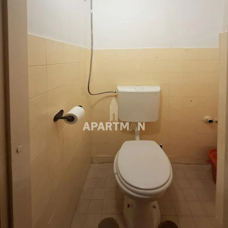 Troiposoban stan na prodaju, Blok 38, Beograd, 83m², 290.000 €