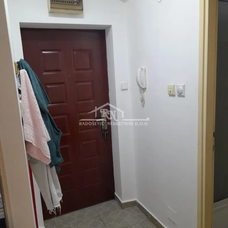 Stan Izdavanje Beograd Petlovo Brdo 30 m2