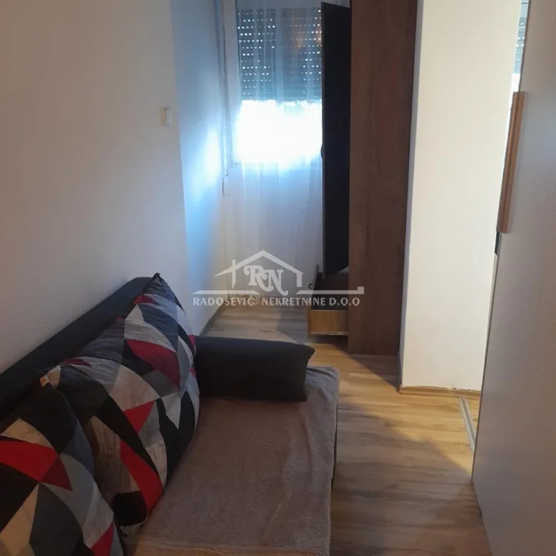 Stan Izdavanje Beograd Petlovo Brdo 30 m2