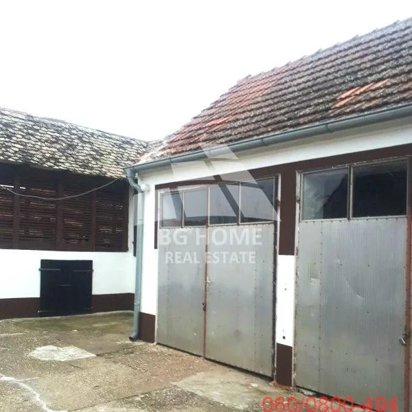 Kuća na prodaju, Dobrinci, Ruma, 323m², 150.000 €