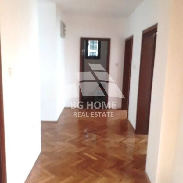 Kuća Prodaja Ruma  323 m2